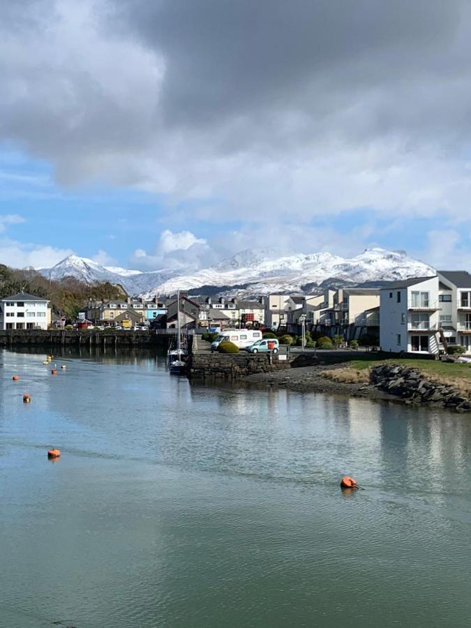 Апартаменты Portmadog, Oakley Wharf Портмадог Экстерьер фото